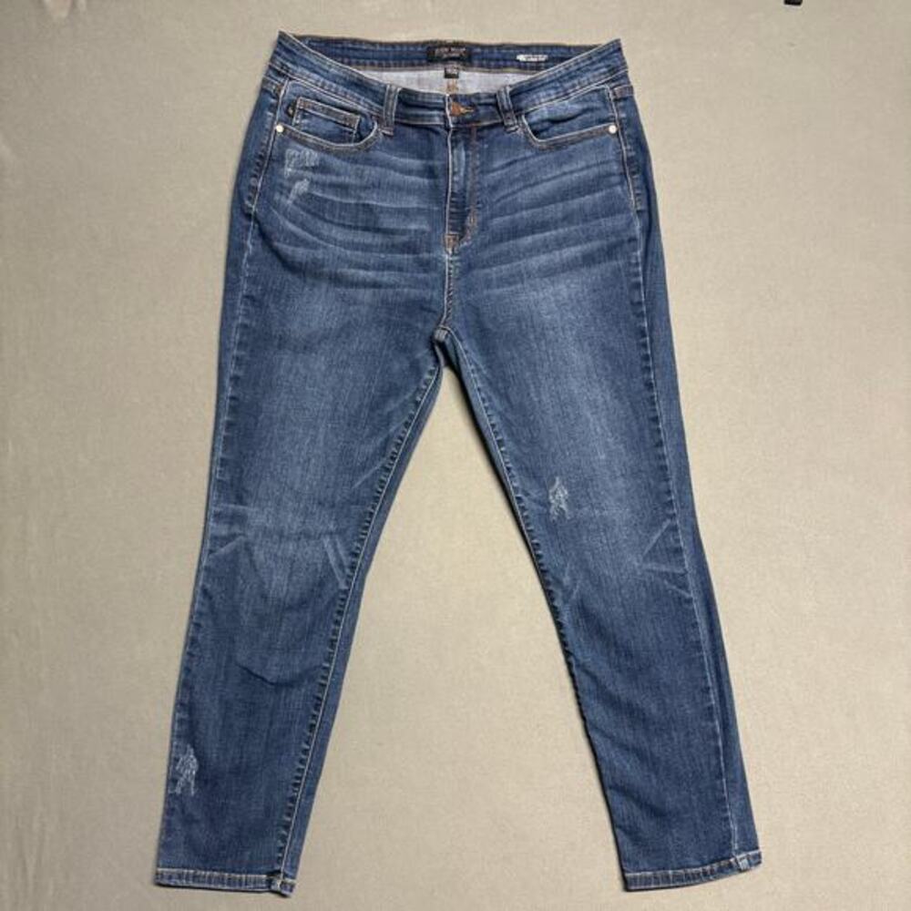 JUDY BLUE Los Angeles Relaxed Fit Jeans Women's 15/32 Blue Wash‎
